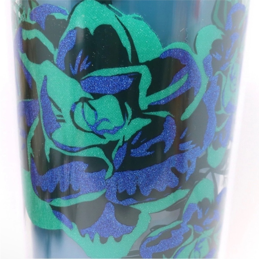 Starbucks 2022 Holiday Blue Berry Corsage Color Changing Venti Tumbler - Picture 3 of 3